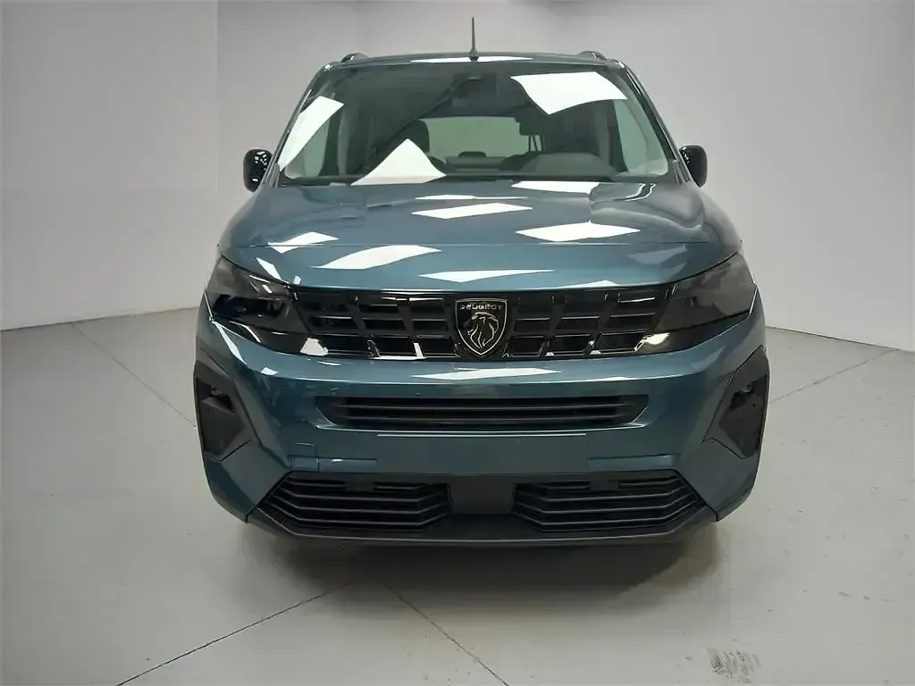 Nuevo Peugeot Rifter Allure 100 CV (73 kW) 2025 Azul Monovolumen