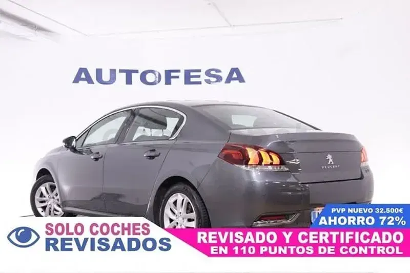 Usado Peugeot 508 Allure 120 CV (88 kW) 2016 Gris / plata Berlina