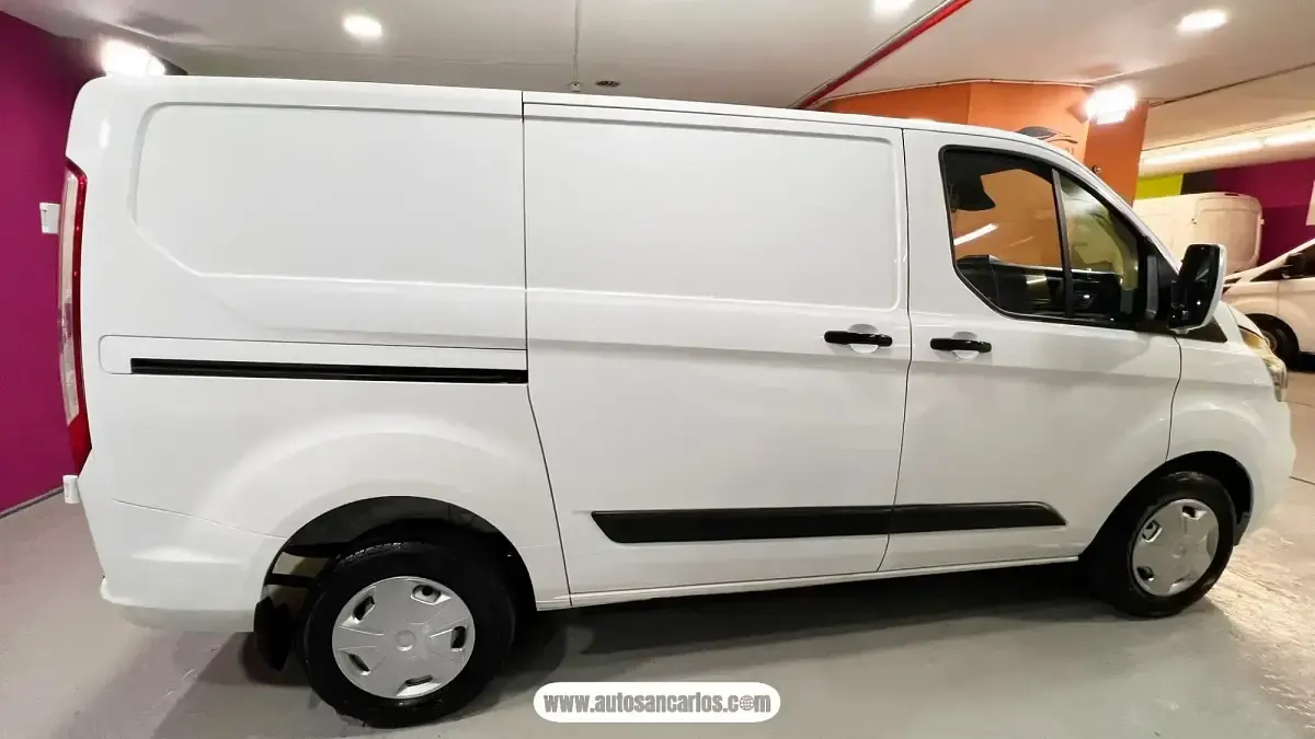 Usado Ford Transit Custom Ambiente 130 CV (95 kW) 2021 Blanco Van