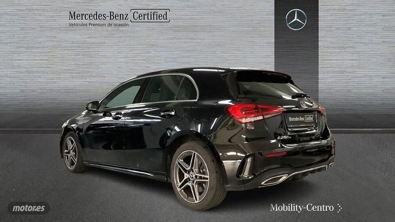 Usado Mercedes A250 AMG line 218 CV (160 kW) 2021 Blanco Berlina