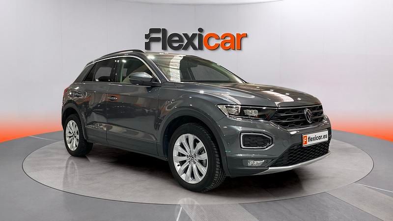 Usado VW T-Roc Advance 116 CV (85 kW) 2021 Gris SUV