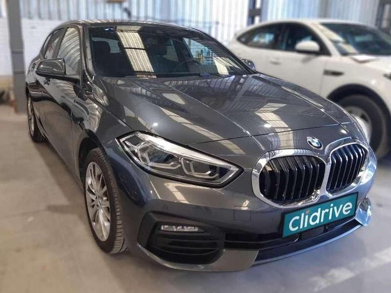 Begagnad BMW 118 Performance 150 HK (110 kW) 2020 Grå Halvkombi