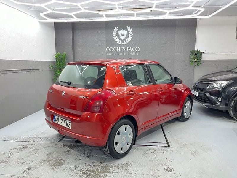 Usado Suzuki Swift GL 92 CV (67 kW) 2007 Naranja Utilitario
