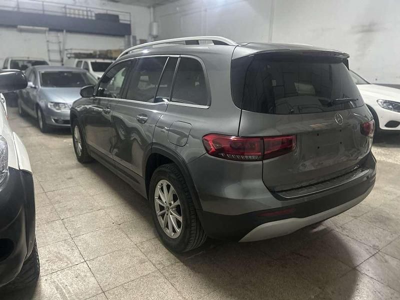 Usado Mercedes GLB200 150 CV (110 kW) 2023 Gris SUV