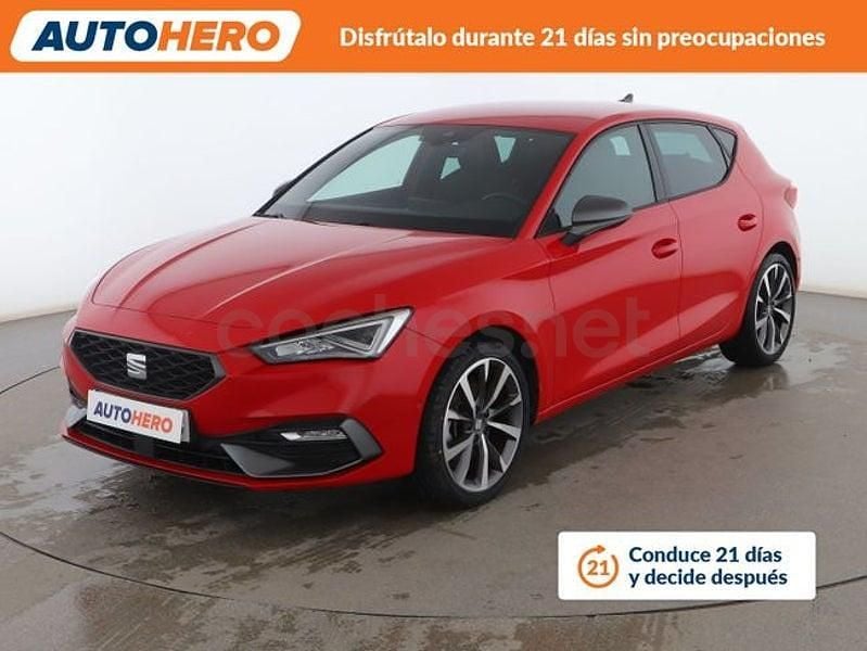 Usado Seat Leon FR 131 CV (96 kW) 2023 Rojo Berlina