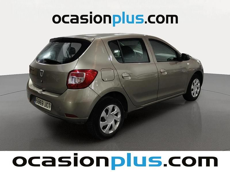 Usado Dacia Sandero Lauréate 75 CV (55 kW) 2015 Beige Utilitario