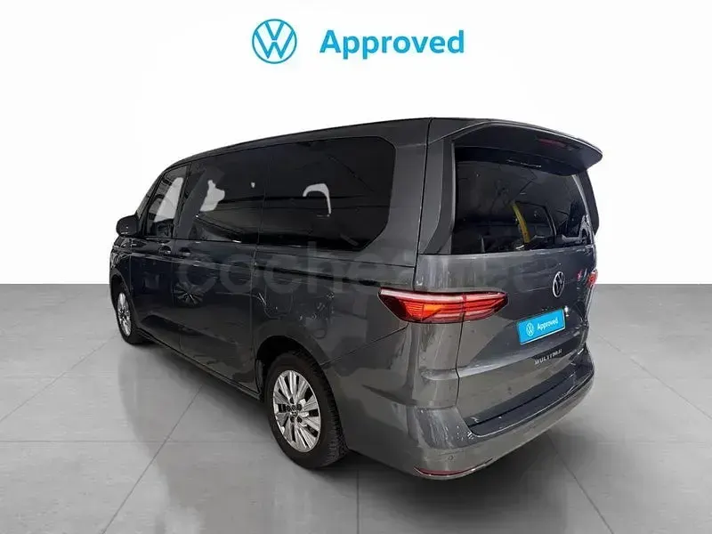 Usado VW Multivan 218 CV (160 kW) 2023 Gris / plata Monovolumen