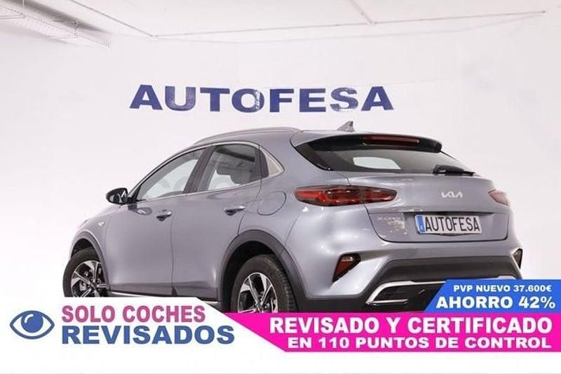 Usado Kia XCeed 140 CV (102 kW) 2025 Gris / plata SUV