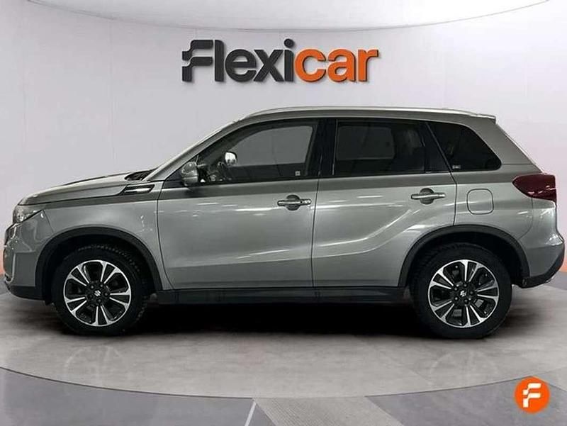 Usado Suzuki Vitara GLX 129 CV (94 kW) 2022 Gris SUV