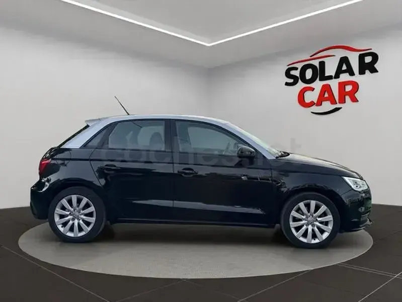 Usado Audi A1 Sportback Ambiente 116 CV (85 kW) 2016 Negro Utilitario