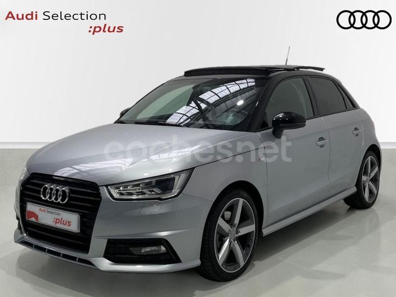 Gris / plata Usado 2017 Audi A1 Sportback Attraction Utilitario | 17.500 € (Precio justo) - Imagen 1/3