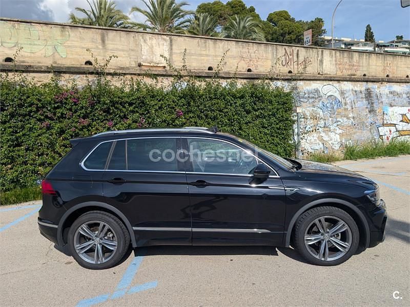 Negro Usado 2020 VW Tiguan R-line SUV | 27.500 € (Precio justo) - Imagen 1/4