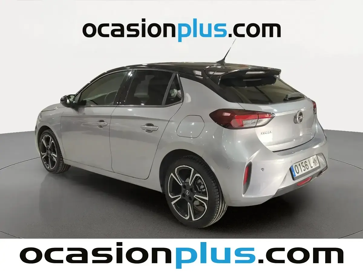Usado Opel Corsa GS Line 100 CV (73 kW) 2020 Gris Utilitario