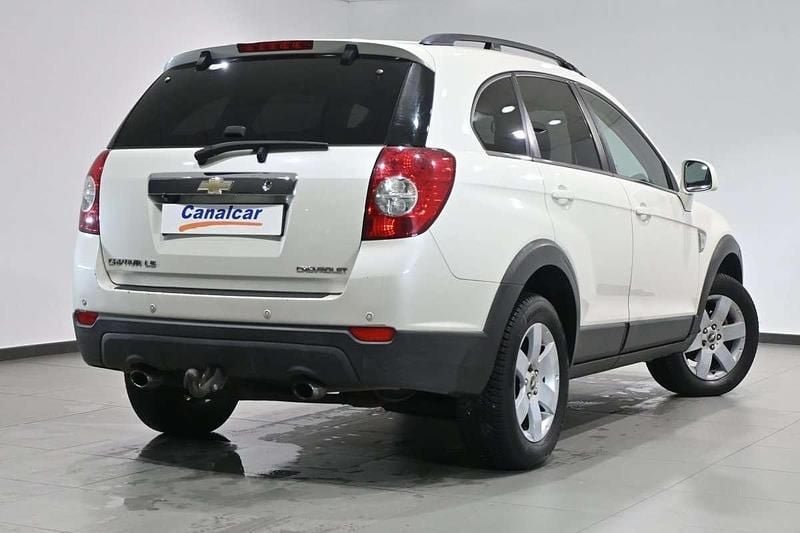 Usado Chevrolet Captiva LS 150 CV (110 kW) 2010 Blanco SUV