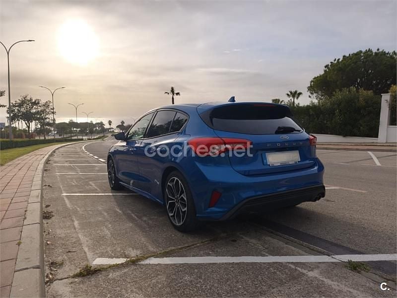 Käytetty Ford Focus ST-Line 125 HP (91 kW) 2019 Sininen Sedan