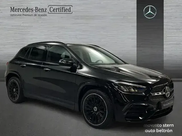 Usado Mercedes GLA200 150 CV (110 kW) 2025 Negro SUV