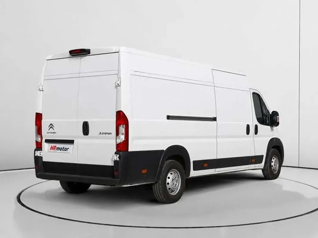 Usado Citroën Jumper 140 CV (102 kW) 2020 Blanco Monovolumen