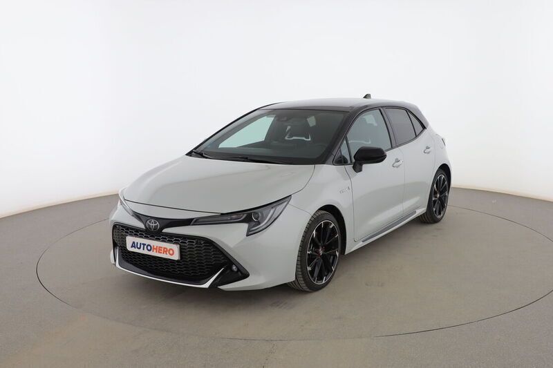 Gris Usado 2021 Toyota Corolla Sport Utilitario | 25.399 € (Un poco caro) - Imagen 1/4