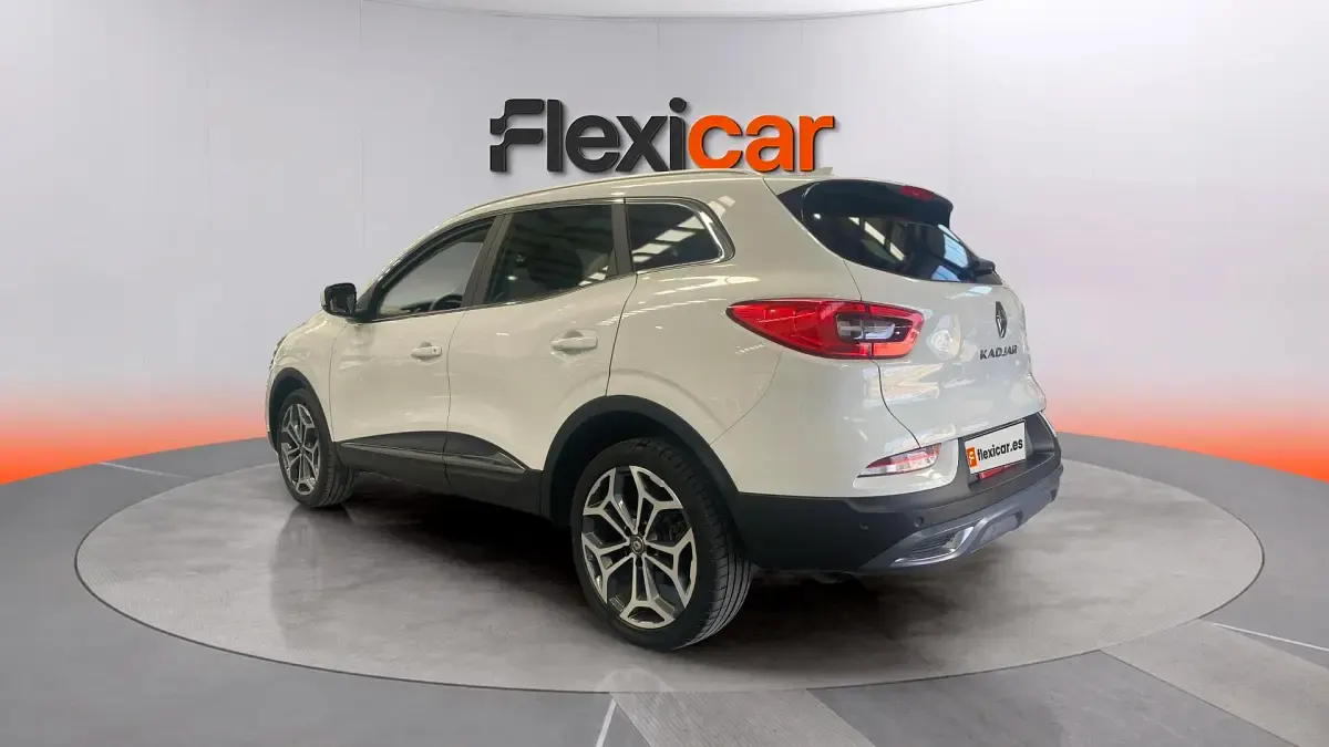 Usado Renault Kadjar Zen 140 CV (102 kW) 2022 Blanco SUV