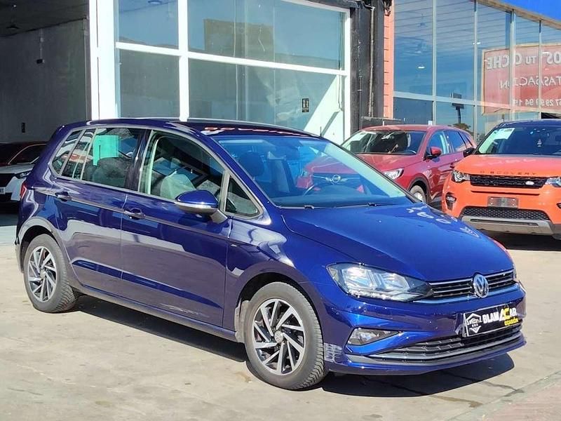 Usado VW Golf VII 116 CV (85 kW) 2019 Azul Familiar