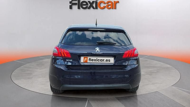 Usado Peugeot 308 Style 131 CV (96 kW) 2020 Negro Berlina