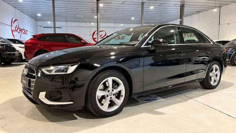 Negro Usado 2019 Audi A4 Advanced Familiar | 26.990 € (Un poco caro) - Imagen 1/4