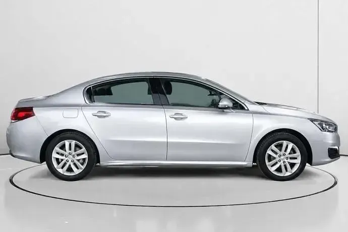 Usado Peugeot 508 Active 120 CV (88 kW) 2016 Berlina