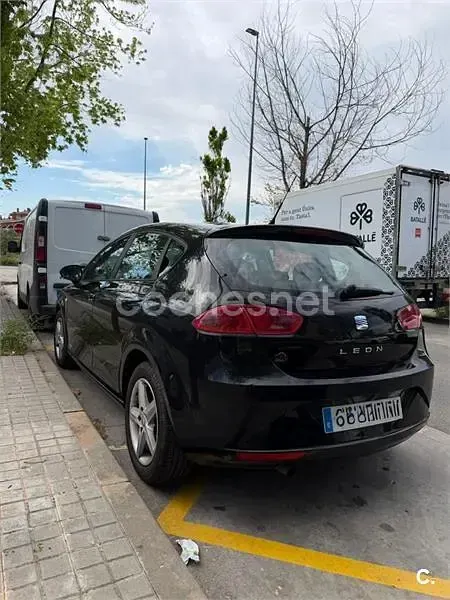 Usado Seat Leon Copa 105 CV (77 kW) 2011 Negro Utilitario
