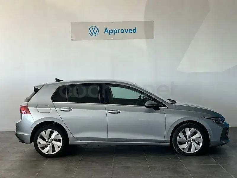 Usado VW Golf VIII Style 204 CV (150 kW) 2025 Gris / plata Berlina