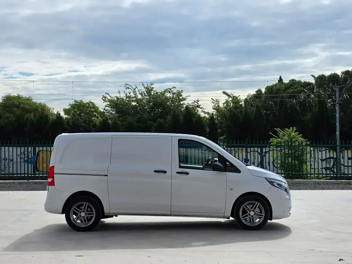 Usado Mercedes Vito 190 CV (139 kW) 2016 Blanco Van