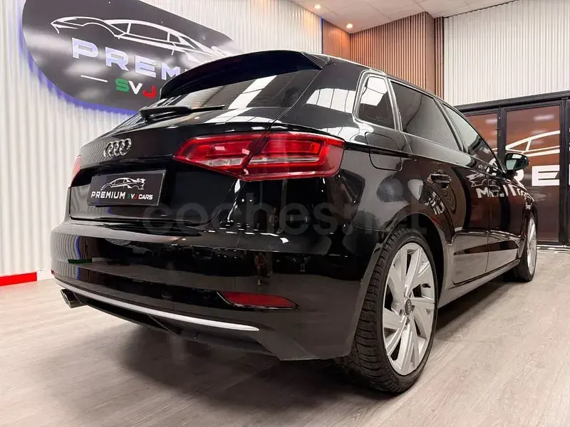 Usado Audi A3 150 CV (110 kW) 2017 Negro Berlina