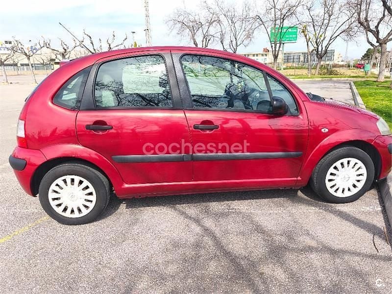 Usado Citroën C3 61 CV (44 kW) 2009 Rojo Berlina
