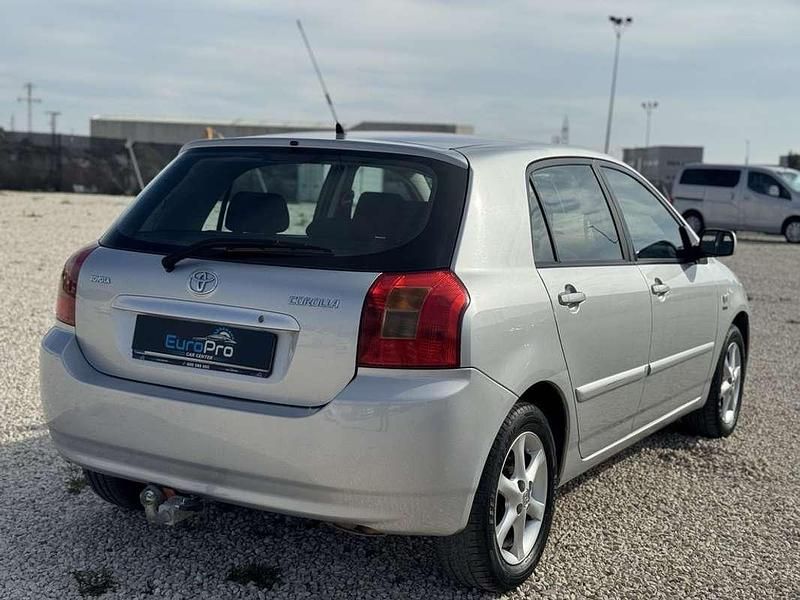 Usado Toyota Corolla Sol 109 CV (80 kW) 2003 Gris Utilitario