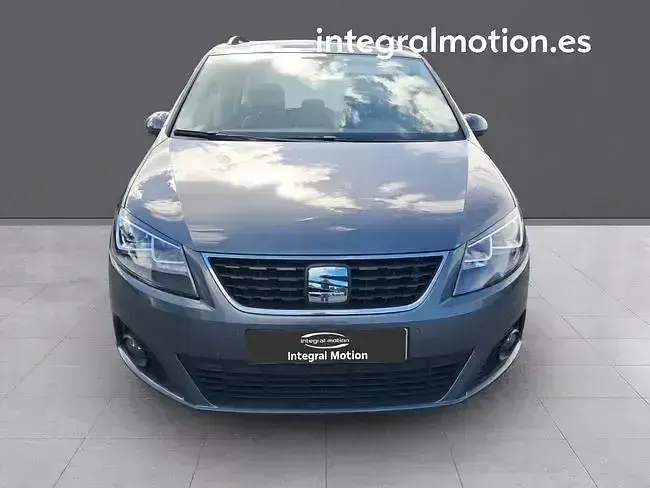 Usado Seat Alhambra Style 149 CV (109 kW) 2020 Gris Monovolumen