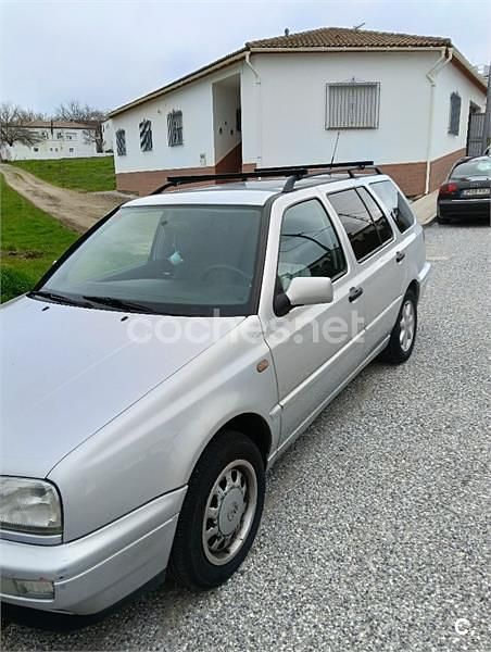 Usado VW Golf III Conceptline 90 CV (66 kW) 1998 Gris / plata Familiar
