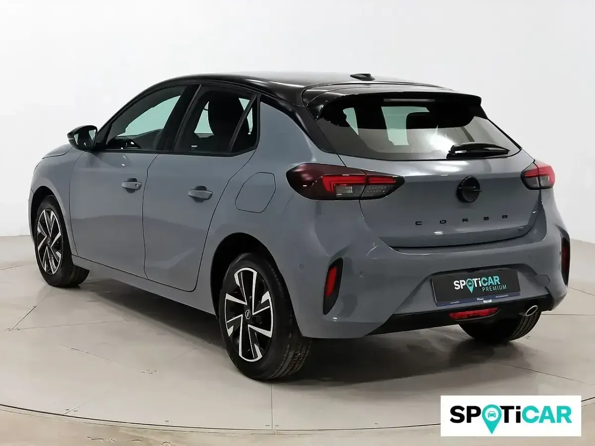 Usado Opel Corsa 101 CV (74 kW) 2024 Gris Utilitario