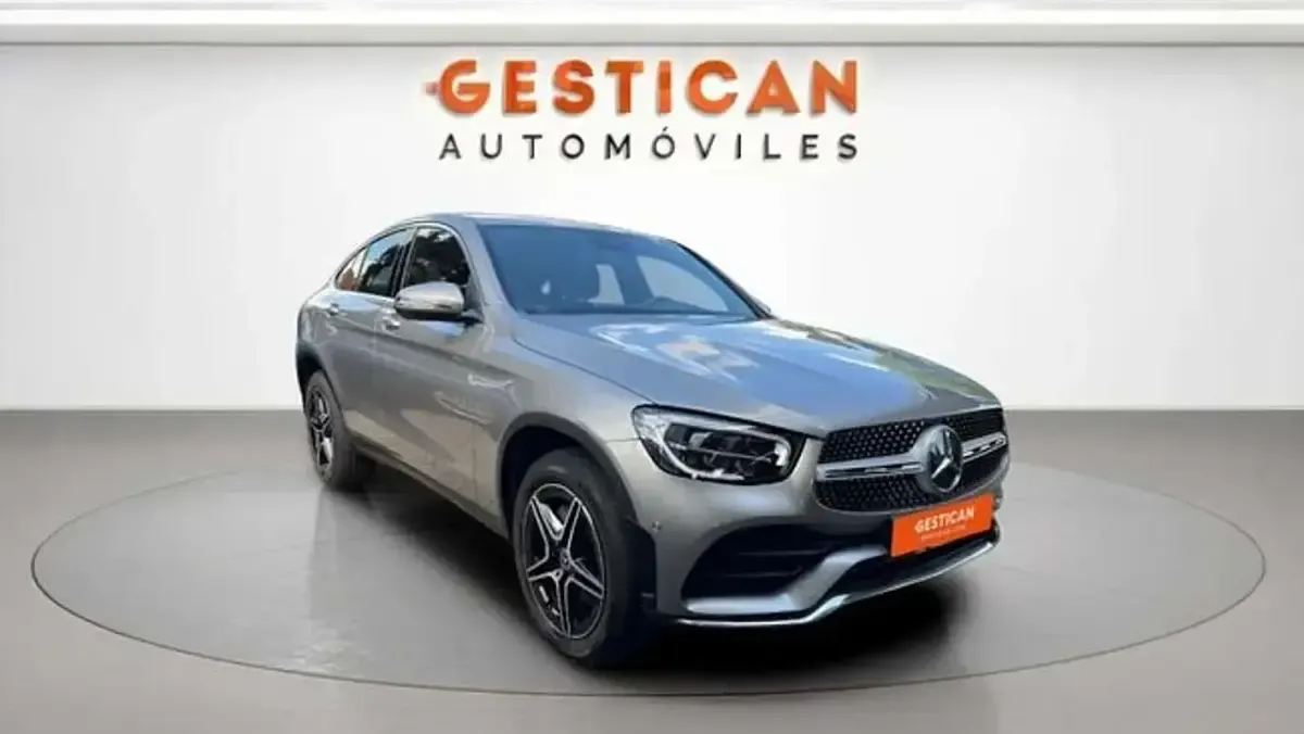Usado Mercedes GLC300e 306 CV (225 kW) 2022 Plateado SUV