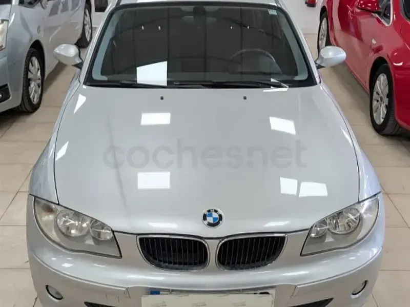 Usado BMW 116 Comfort Edition 115 CV (84 kW) 2007 Gris / plata Utilitario