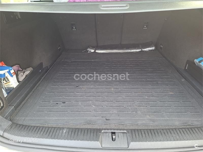 Usado VW Passat Edition 120 CV (88 kW) 2015 Gris / plata Familiar