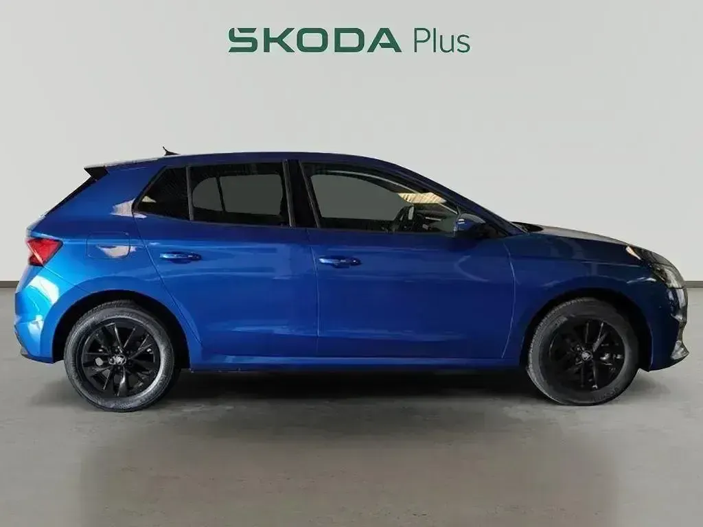 Usado Skoda Fabia Selection 115 CV (84 kW) 2025 Azul Utilitario