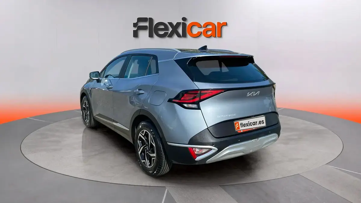 Usado Kia Sportage 150 CV (110 kW) 2022 Gris SUV