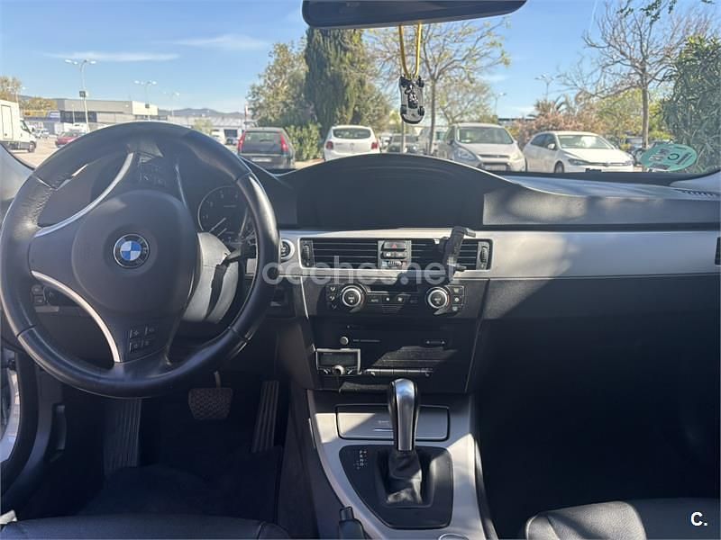 Usado BMW 320 150 CV (110 kW) 2008 Gris / plata Berlina