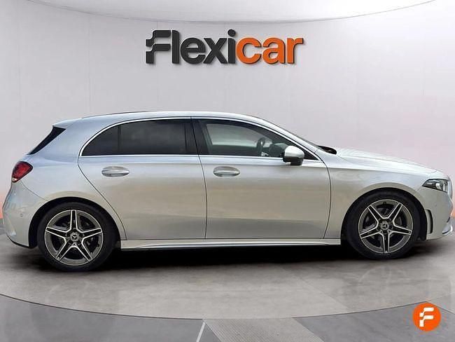 Usado Mercedes A180 116 CV (85 kW) 2018 Gris Berlina