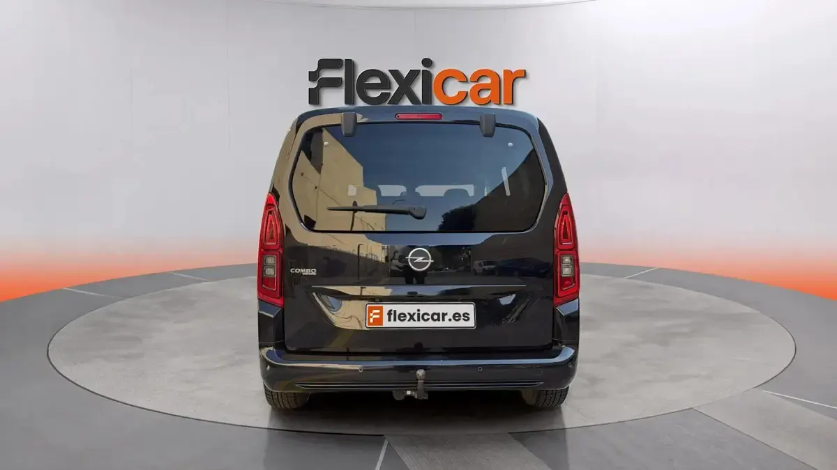 Usado Opel Combo Selective 110 CV (80 kW) 2019 Negro Monovolumen