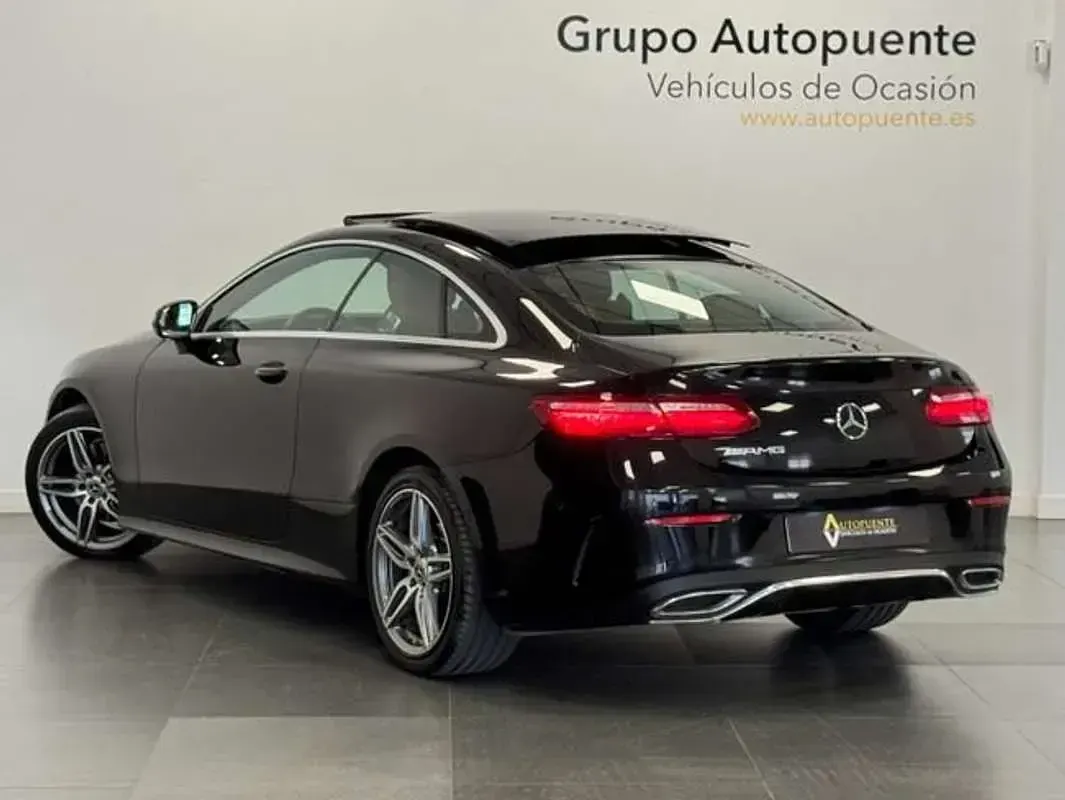 Usado Mercedes 220 AMG 194 CV (142 kW) 2017 Negro Coupe