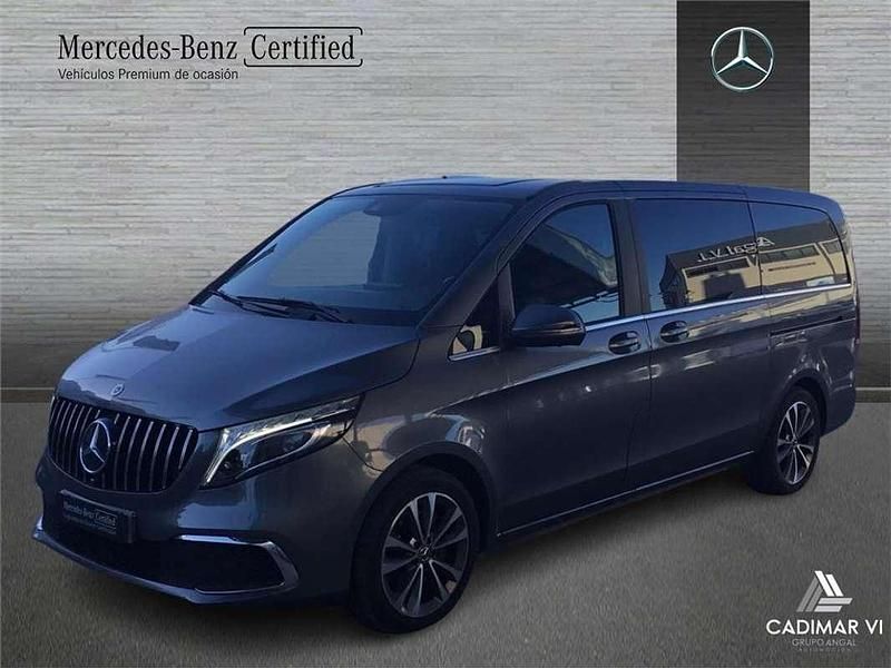 Usado Mercedes V220 Avantgarde 163 CV (119 kW) 2022 Gris Monovolumen