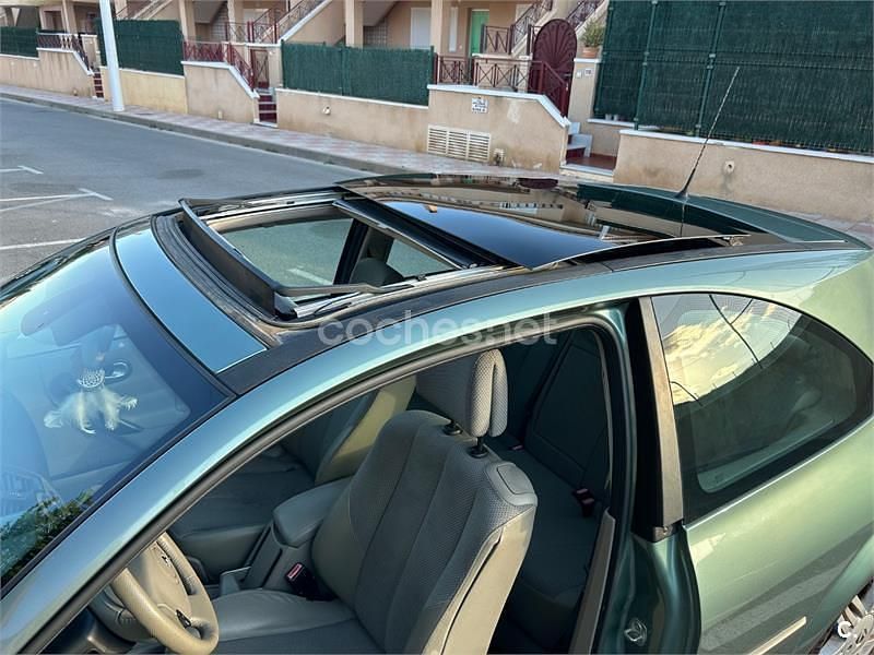Usado Renault Mégane II Privilege 135 CV (99 kW) 2006 Verde Berlina
