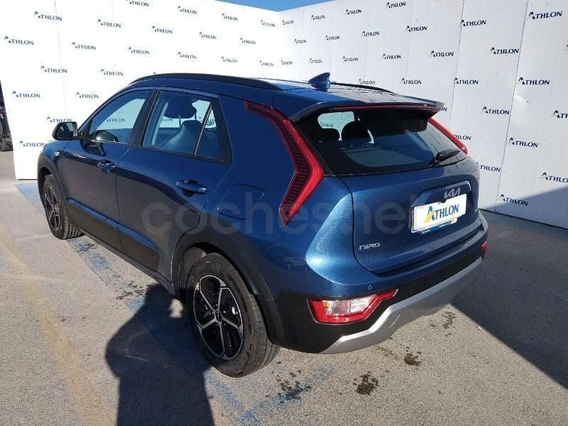 Usado Kia Niro 141 CV (103 kW) 2023 Azul SUV