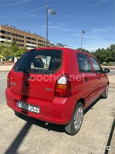 Usado Suzuki Alto 63 CV (46 kW) 2004 Rojo Utilitario