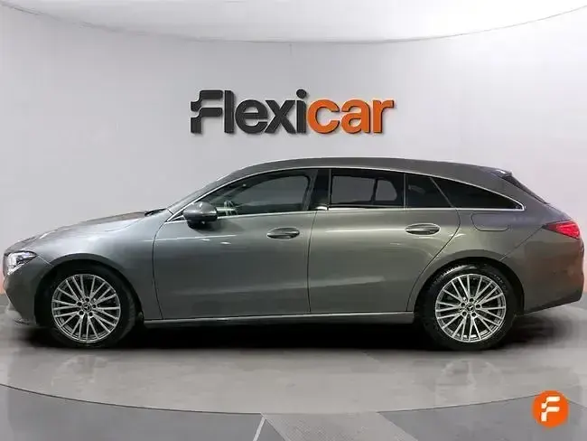 Usado Mercedes CLA180 116 CV (85 kW) 2022 Gris Coupe